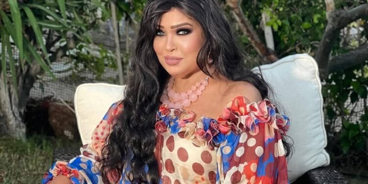 فيفي عبده توجه نصيحة لجمهورها قبل نزول البحر