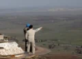 إسرائيل تهدد بالرد على قصف الجولان وتحمل دمشق المسؤولية الكاملة