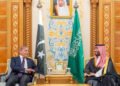 ولي العهد السعودي ورئيس وزراء باكستان يدعوان لاستمرار جهود الاستقرار