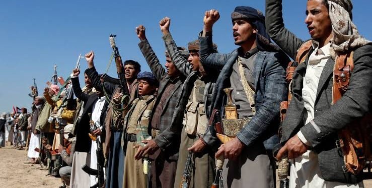 بعد توقعات الضربة الوشيكة.. «الحوثيون» يحذرون: أي تصعيد ضد إيران سيشعل المنطقة