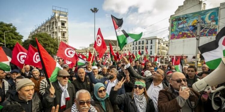 بعد أكثر من عقد.. تونس تُشدد العقوبة في قضية اقتحام السفارة الأميركية