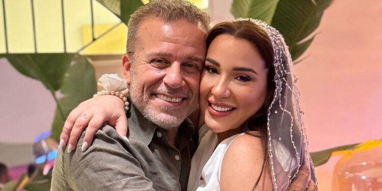 أسما شريف منير تتصدر التريند.. من هو زوجها الجديد؟