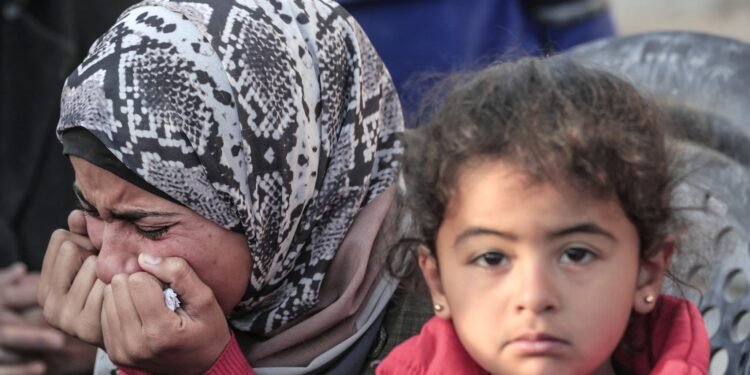 مأساة الحوامل في غزة.. 11 ألف سيدة في انتظار الموت