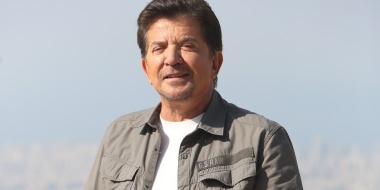 وفاة وليد توفيق.. الفنان يعلق ويكشف تفاصيل الشائعة