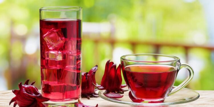 الكركديه: خافض ضغط الدم الطبيعي... ولكن بحذر!