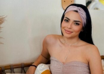 أسماء جلال تقاضي مصفف شعرها بسبب "حرام"!