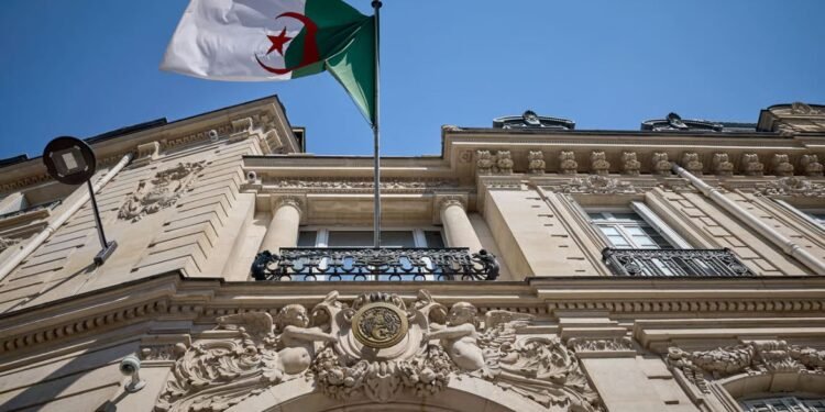 باريس تتعسف و الجزائر ترد بحزم على تصريحات روتايو