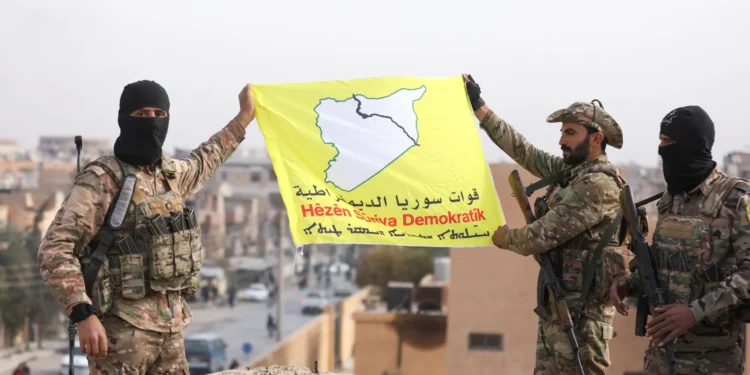 الرقة على صفيح ساخن: تحركات عسكرية لـ”قسد” وسط احتقان أمني