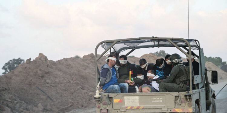 من زنازين الاحتلال إلى الموت.. دلالات اغتيال الأسرى المحررون