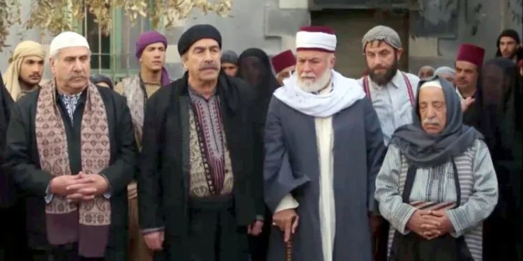 مفاجأة صادمة.. نجم باب الحارة على الرصيف!