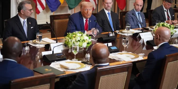 أمريكا تعود إلى إفريقيا بشروطها… وقادة القارة في اختبار الولاءات