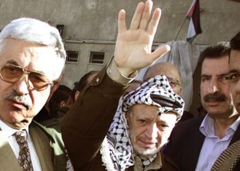دحلان وعرفات
