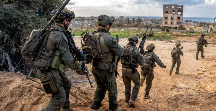 إجلاء السكان.. هل تستعد إسرائيل لشن هجوم واسع على غزة؟