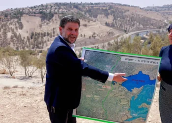 تصريحات خطيرة لـ سموتريتش تكشف المخطط الإسرائيلي لمحو فلسطين