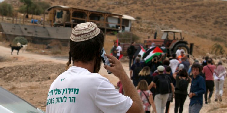 إجهاض الدولة الفلسطينية.. دلالات إدخال مليون مستوطن إلى الضفة