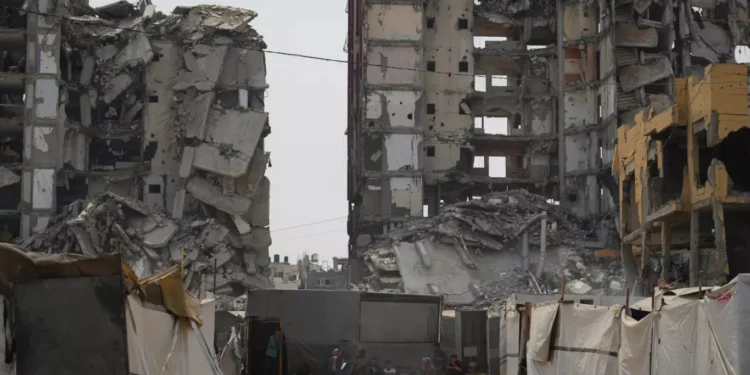 القاهرة تسعى لإحياء هدنة في غزة وسط تنديد دولي بالمجاعة