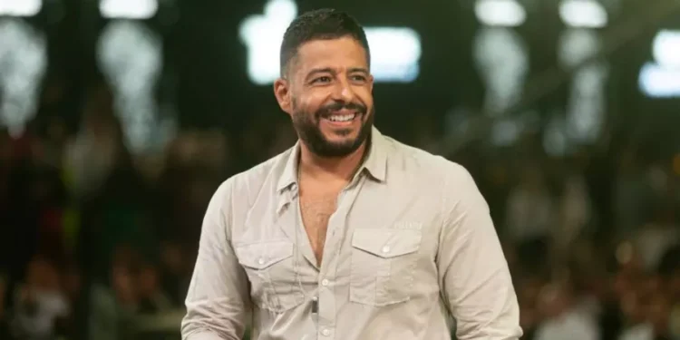 حماقي ينسحب من The Voice ويكشف عن ألبومه الجديد