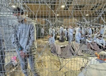 حكايات الألم خلف القضبان.. يوميات الأسرى داخل سجن النقب