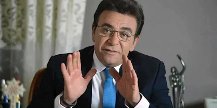 تفاصيل وفاة الإعلامي عاطف كامل بعد حكم حبسه