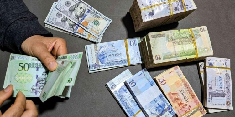 غسيل الأموال في ليبيا: اقتصاد موازٍ يغذّي الميليشيات ويقوّض الاستقرار