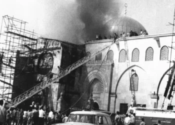 56 عامًا على جريمة إحراق الأقصى.. محطات شكلت الوعي الفلسطيني