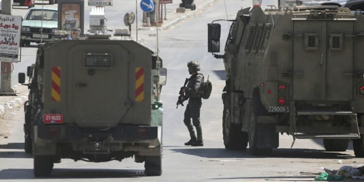 تصعيد مزدوج في الضفة.. اقتحامات واعتقالات متزامنة مع هجمات المستوطنين