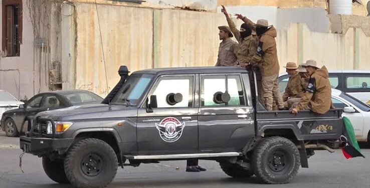 أرتال مسلحة في طرابلس.. ليبيا أمام مفترق طرق خطير