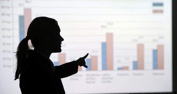 القيادة النسائية.. 5 خطوات لترك بصمة لا تُنسى