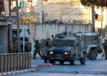 الضفة تحت الحصار.. اقتحامات يومية وقرارات بإغلاق منازل الشهداء