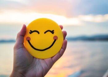 الإحساس بالسعادة.. 5 مفاتيح أساسية لك
