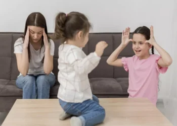 سلوكيات الأطفال.. 3 حلول تربوية لتغييرها