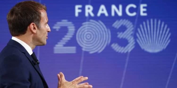 لماذا تعد فترة ماكرون هي الأسوأ بالنسبة للفرنسيين منذ عقود؟