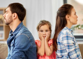 تأثير الطلاق على الأطفال.. دليل الوالدين لحماية أبنائهم