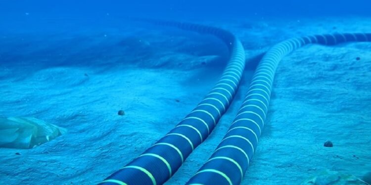 الحوثيون في مرمى الاتهام: انقطاع كابلات الإنترنت بالبحر الأحمر يوسع جبهة الصراع