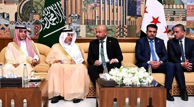 السعودية تطلق مشاريع تنموية في سوريا.. هل تبدأ مرحلة الإعمار؟