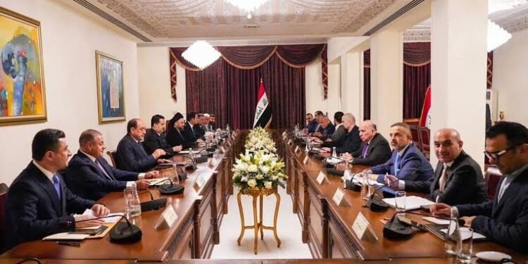 «الإطار التنسيقي» في العراق أمام مفترق طرق.. انتخابات محتدمة وانكفاء إيراني