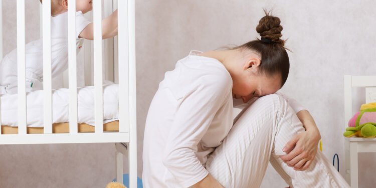 اكتئاب ما بعد الولادة.. علامات الخطر وطريقة التعافي