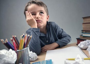 الواجبات المدرسية... 6 حيل لتجنب التوتر