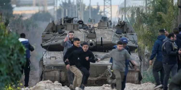 القدس.. مدينة مثقلة بالضرائب والاعتقالات وتهديد التهجير