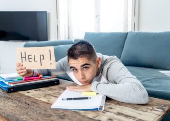 تنظيم حياة المراهق.. 10 مفاتيح لتحقيق الاستقلالية دون صراع