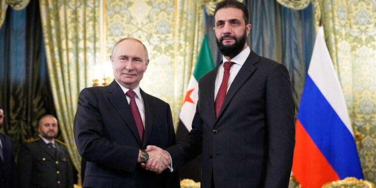 3 أسباب قد تدفع بوتين إلى تسليم بشار الأسد