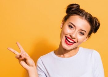 7 أسرار لـ الكاريزما الأنثوية.. جاذبية لا تقاوم