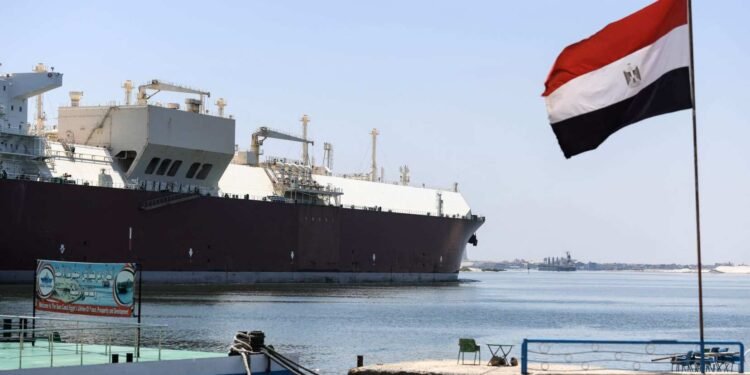 قناة السويس بين السيادة والمصداقية الدولية.. تحليل واقعة الناقلة «DIGNITY»