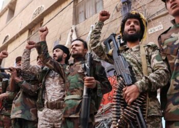 ابتزاز الموتى على يد سلطة الرعب.. قراءة تحليلية تكشف جرائم الحوثيين بحق اليمن