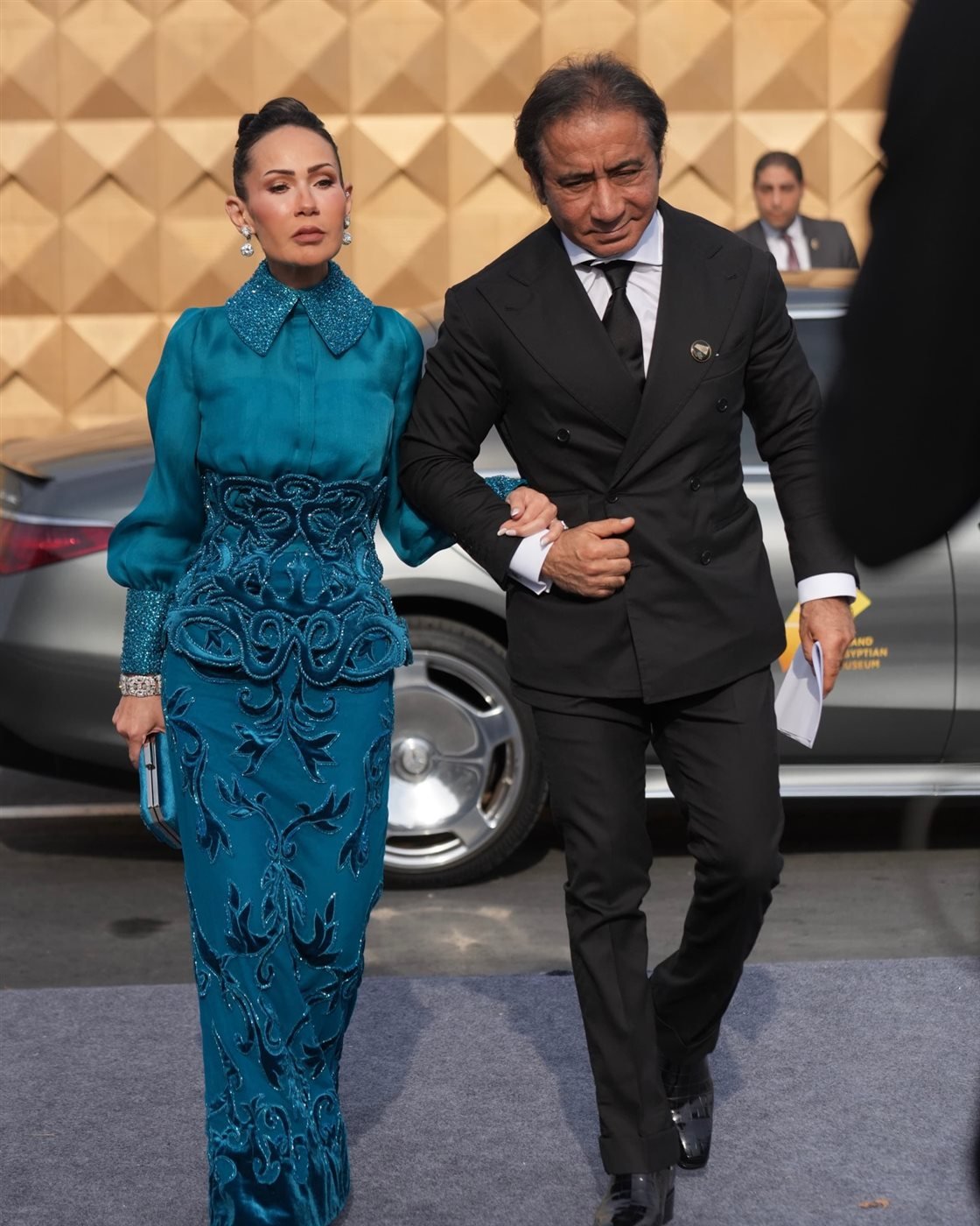 شاهيناز النجار.. ظهور صادم لزوجة أحمد عز في افتتاح المتحف 