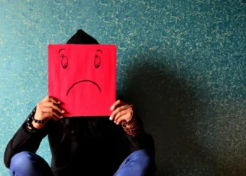 كيف تتخلص من العادات السيئة بسهولة.. خطوات عملية