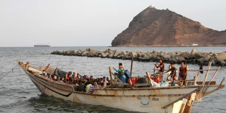 تحكم مسلح وشبكات تهريب معقدة.. كيف يستغل الحوثيين المهاجرين الأفارقة؟