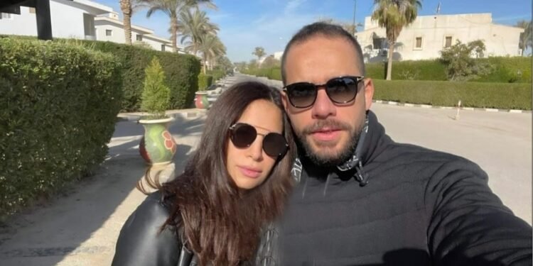 من هو علي محجوب زوج آمال ماهر؟.. ملياردير مصري