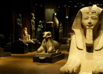 المتحف المصري الكبير.. كيف تخوض مصر معركتها الطويلة لاستعادة آثارها المنهوبة؟