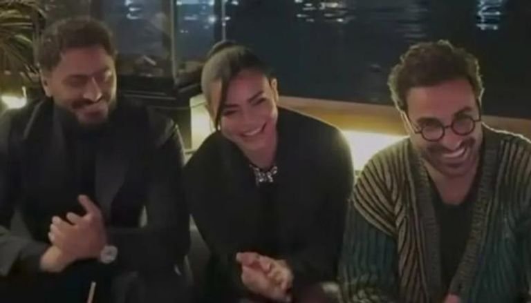 تامر حسني في أول ظهور بعد وعكته الصحية 